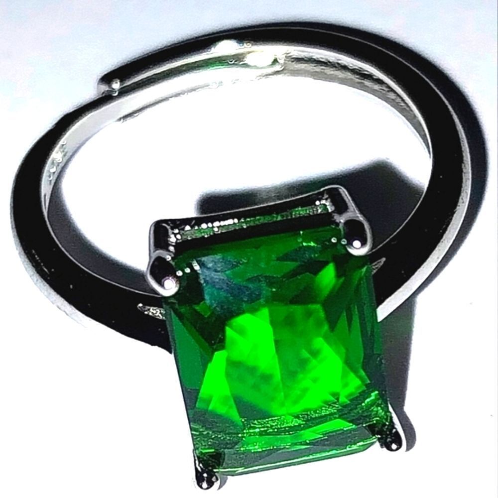 Ladies Emerald 925 Adjustable Promise Ring